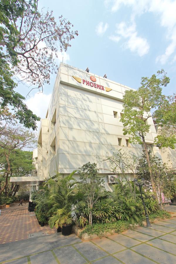 Hotel Phoenix Koregaon Park Pune Luaran gambar