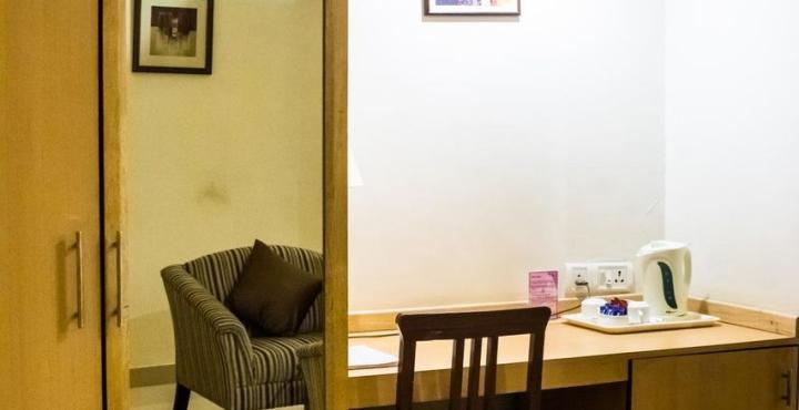 Hotel Phoenix Koregaon Park Pune Luaran gambar