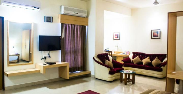 Hotel Phoenix Koregaon Park Pune Luaran gambar